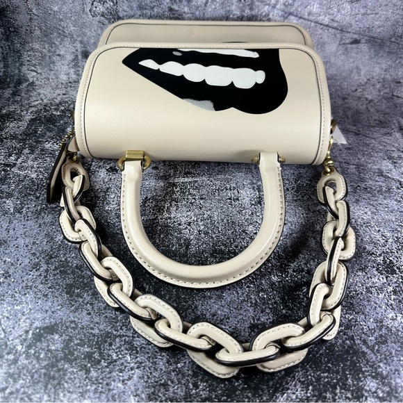 ♥ Coach X Tom Wesselmann Lips Rogue Top Handle ~ NWT ♥ - Picture 5 of 7